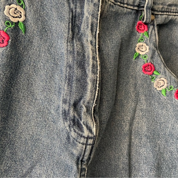 Breckenridge | Vintage 90s Embroidered Floral Stretchy Jeans - Picture 8 of 11
